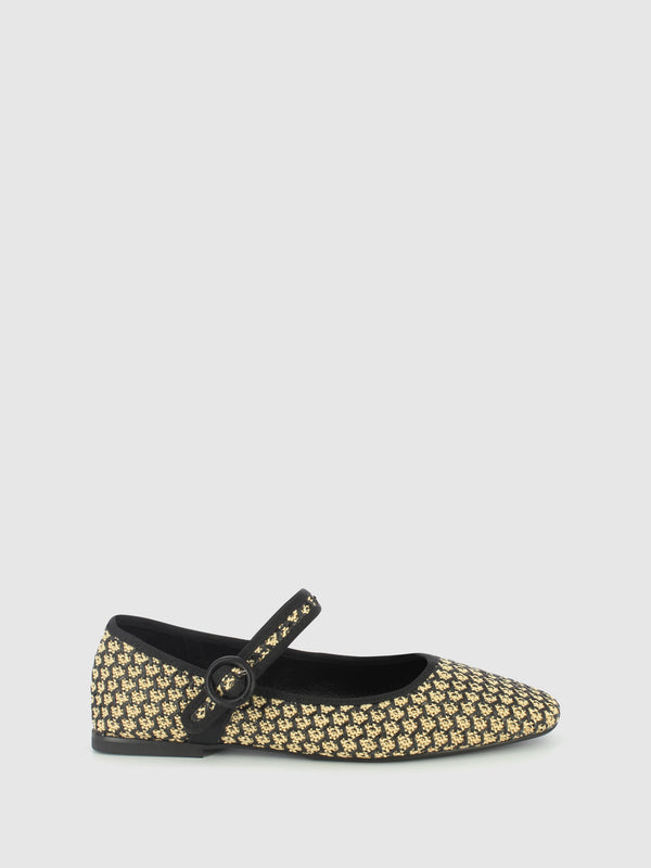 Sapatos com Fivela em Preto